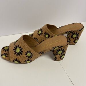 Coconuts by Matisse lWomen's Floral Cork Sandals - Black & Yellow. Size 6M.